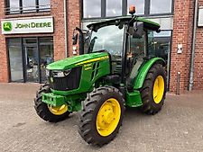 John Deere 5058E