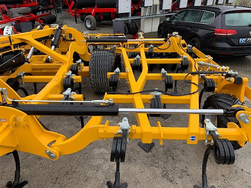 AGRISEM Vibromulch 5-balkiger Flachgrubber 8 m Doppel U-Sem Walze