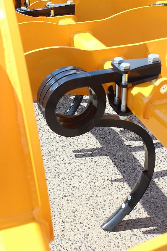 AGRISEM Vibromulch 5-balkiger Flachgrubber 8 m Doppel U-Sem Walze