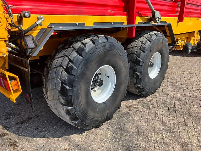 Schuitemaker Rapide 155 S met afdekking