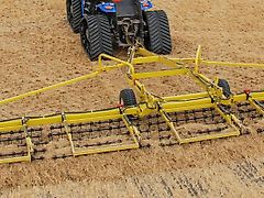 Degelman Strawmaster 7000 Strohstriegel 70ft