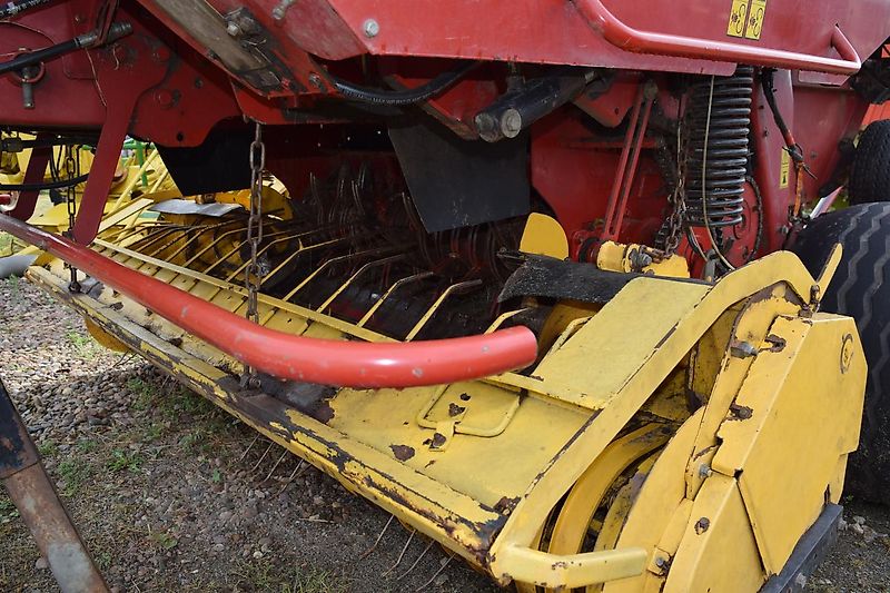 New Holland BR 750 CropCutter