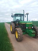 John Deere 3350