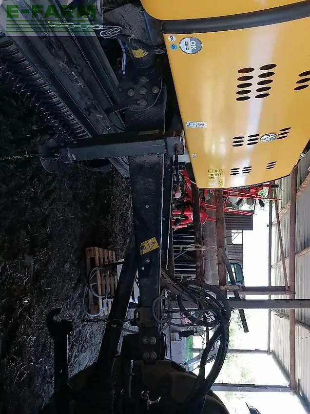 New Holland roll belt 150 superfeed