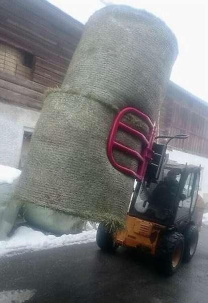 InterAgri Ballenzange / Rundballenzange CHB-01 / 1,85m