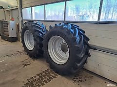 BKT 540/65r28 bkt uuden narahkat renkaat 10 pulttisella vanteilla