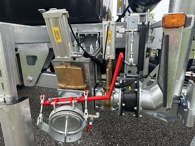 Farmtech Polycis 1550 Schleppschuhfass 15 m Sonderpreis Aktion