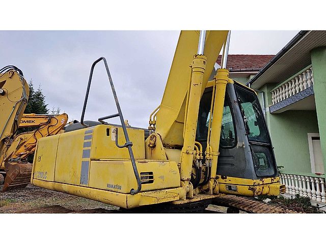Komatsu PC 210 LC