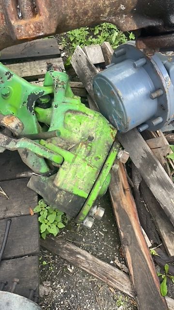 Merlo - Zwolnica | Zwrotnica | Obudowa | Półoś (Części zamienne)