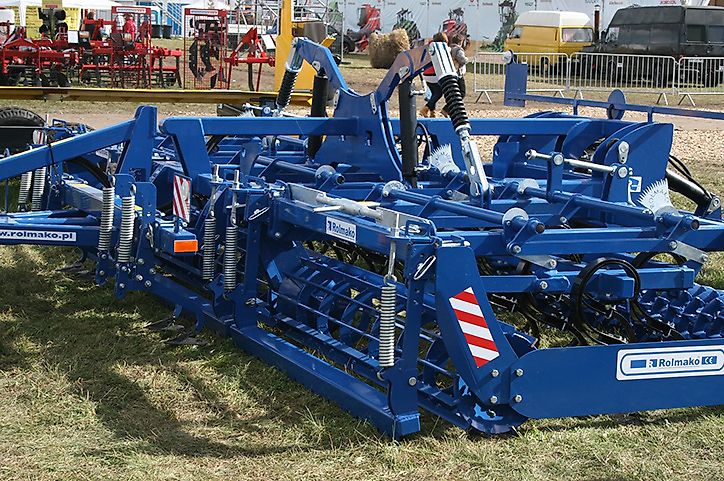 Rolmako Saatbettkombination kompakt U 684 PRO | 2,50m | 3,00m | 4,00m | 4,00mH | 4,50mH | 5,00mH | 6,00mH | 3 Punkt / gezogene Version