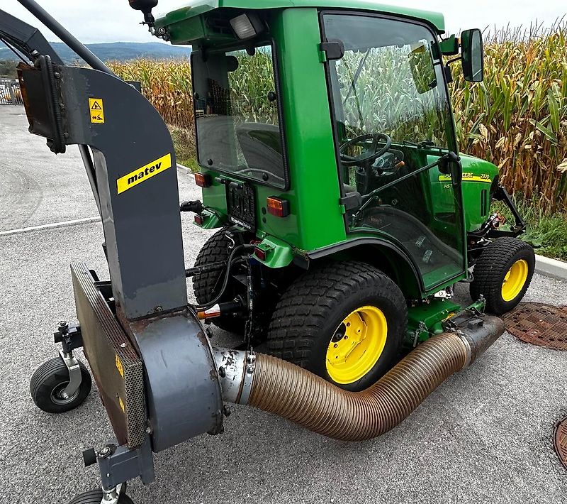John Deere 2320