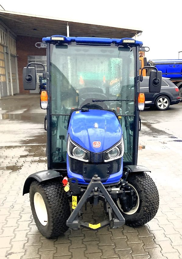 Iseki TM 4270 AHLK - Kommunal-Traktor - NEU
