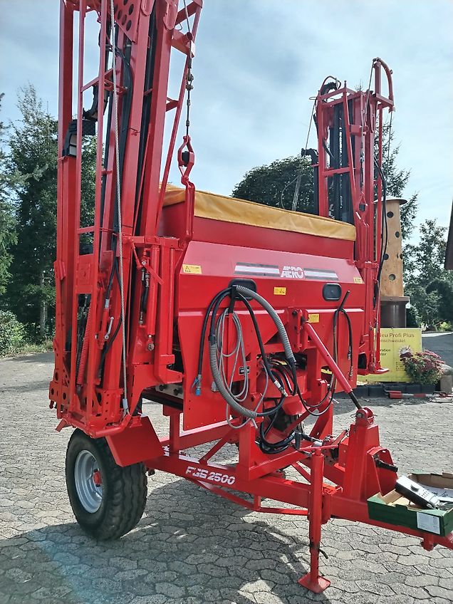 Rauch Rauch Aero 1212 bis 1224 Pneumatikstreuer Fahrgestell für Düngerstreuer FGS2500 EBE 25 Km/h zur Enlastung des Schleppers mit Zapfwellenbock & Dreipunktaufnahme des Pneumaticstreuers