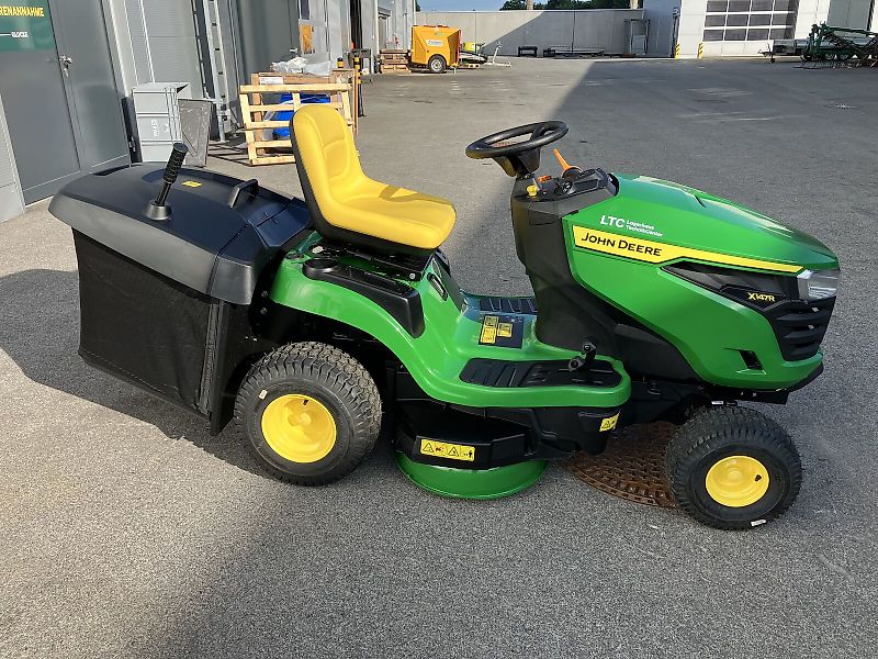 John Deere X 147R