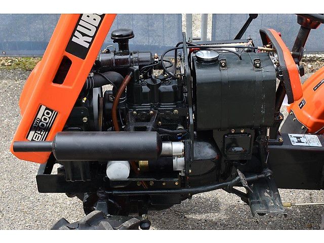 Kubota B5000