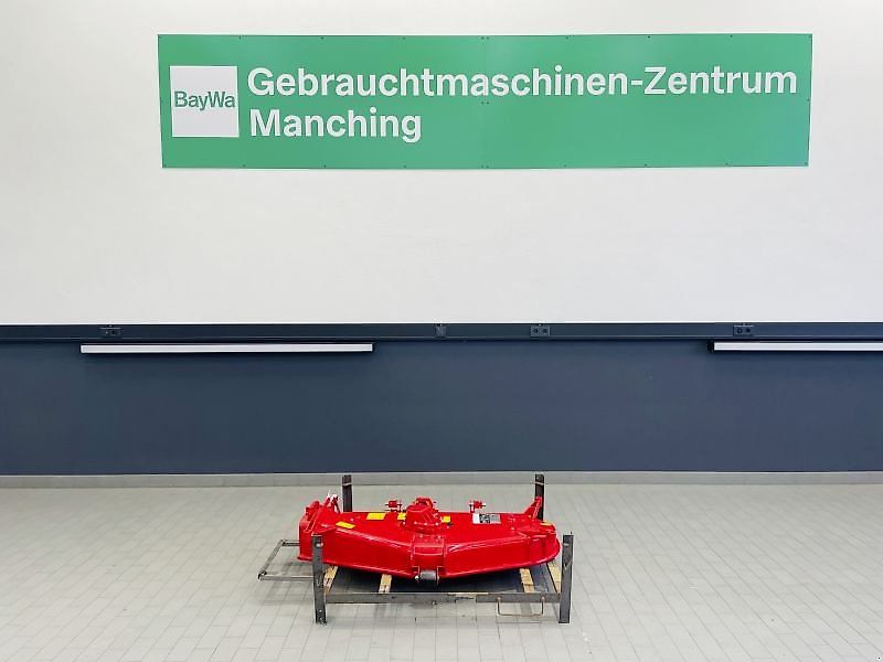 Massey Ferguson ZWISCHENACHS SICHELMÄHWERK