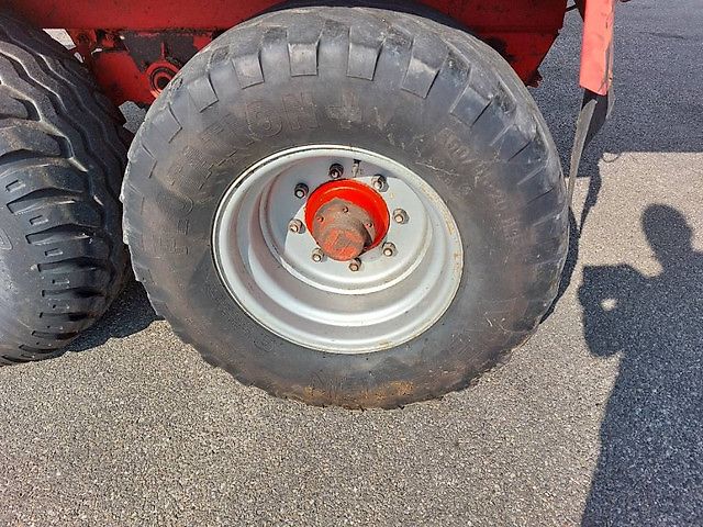 Pöttinger EuroProfi 2 opraapdoseerwagen