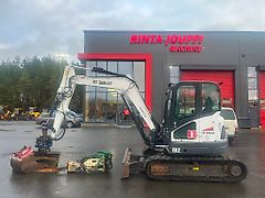 Bobcat E 62 / Pyörittäjä, 3 kauhaa, Vasara, Rasvari