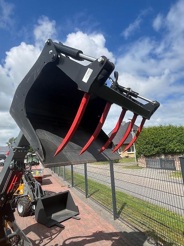 Giant GIANT PLKB-K2 - 1100 Pelikanschaufel GIANT Standartaufnahme