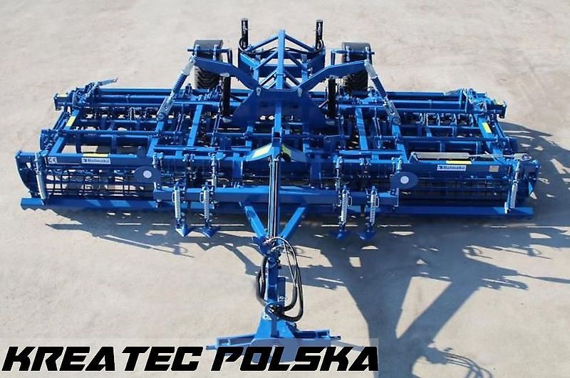 Rolmako Saatbettkombination kompakt / Kompaktgrubber U 684 PRO mit Zinken SX mit verstärkter Doppelfeder, halb-aufgehängten Version, Breiten von 3 m bis 6 m