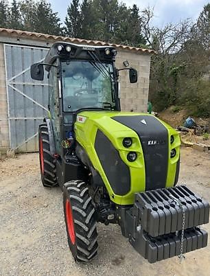 Claas Nexos 220 S