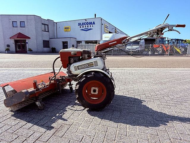 Honda F800 Veegmachine