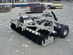 Rolex Scheibenegge / Disc harrow with hydropack and tire roller / Dechaumeur à disques / Erpice a dischi / Дисковая борона с гидропаком и колёсным катком / Agregat talerzowy uprawowy z hydropackiem i wałem oponowym 3 m