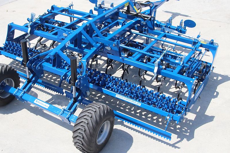 Rolmako Saatbettkombination kompakt U 684 | 2,50m | 3,00m | 4,00m | 4,00mH | 4,50mH | 5,00mH | 6,00mH | 3 Punkt / gezogene Version