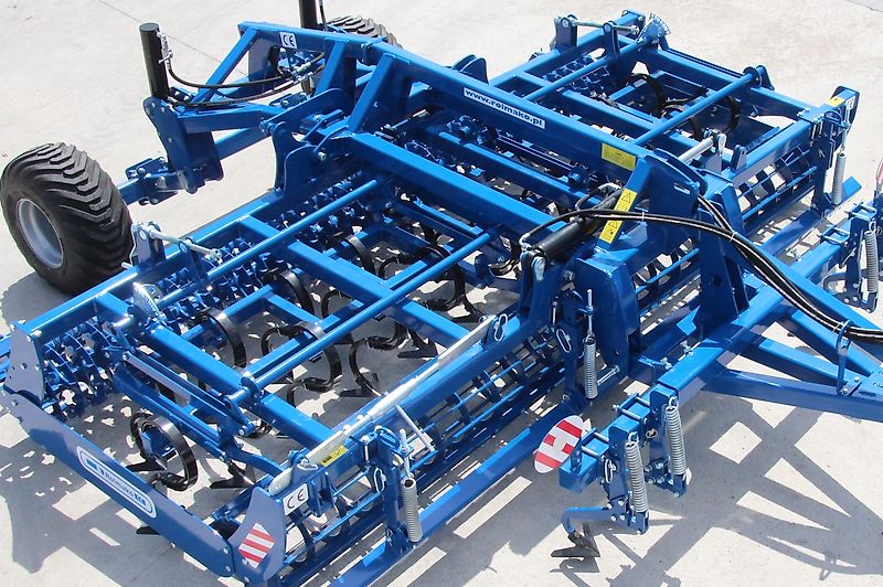 Rolmako Saatbettkombination kompakt U 684 | 2,50m | 3,00m | 4,00m | 4,00mH | 4,50mH | 5,00mH | 6,00mH | 3 Punkt / gezogene Version