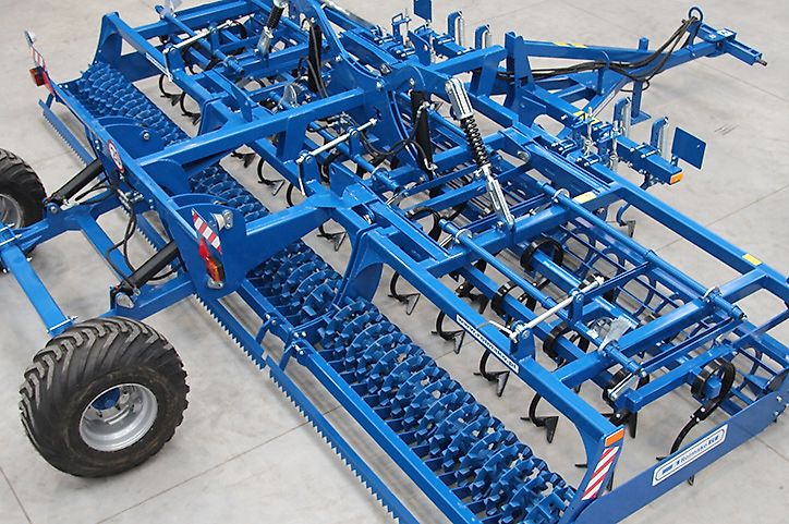 Rolmako Saatbettkombination kompakt U 684 | 2,50m | 3,00m | 4,00m | 4,00mH | 4,50mH | 5,00mH | 6,00mH | 3 Punkt / gezogene Version