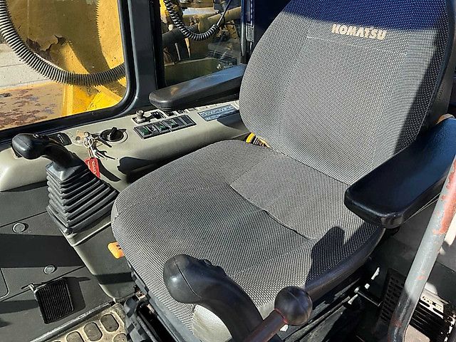 Komatsu Active PC240LC