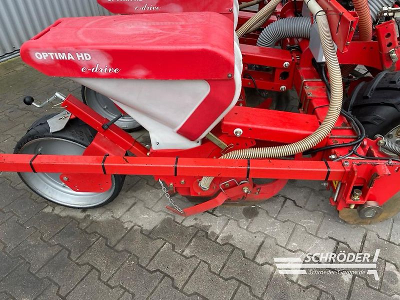 Kverneland ACCORD OPTIMA E-DRIVE