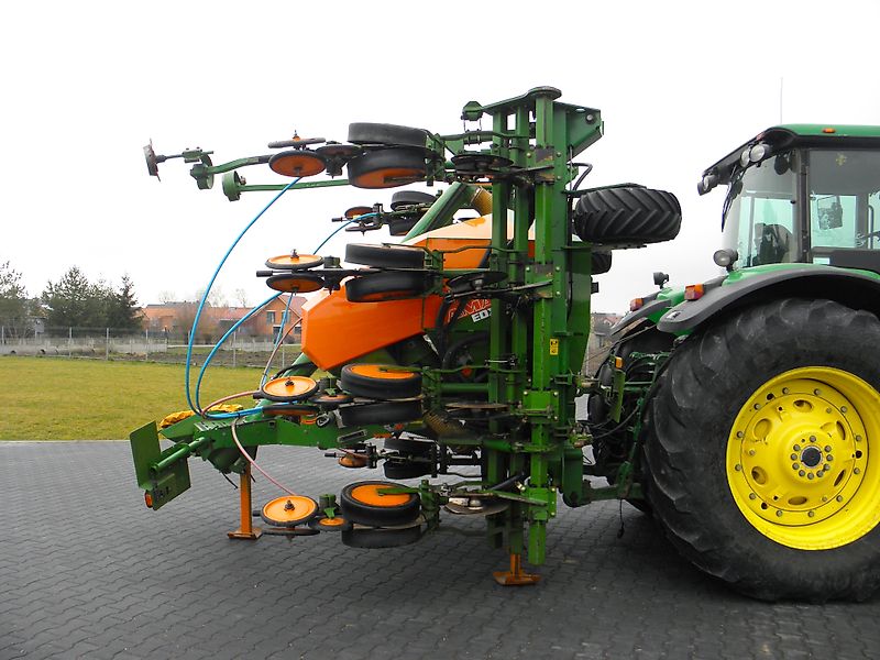 Amazone EDX 6000-2C Xpress 8 rzedowy, Nie Malowany, Stan Bardzo Dobry