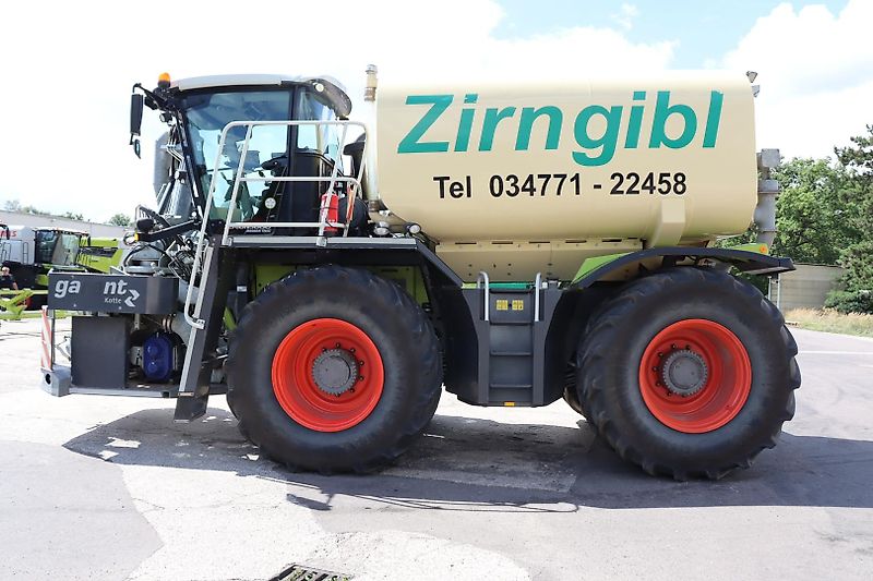 Claas XERION 3800 SADDLE TRAC+SGT