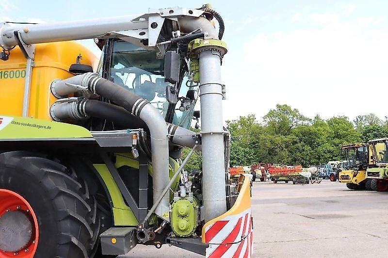 Claas XERION 4000 SADDLE TRAC+ZUNHAMMER