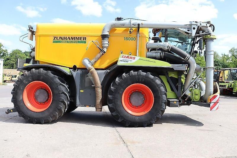 Claas XERION 4000 SADDLE TRAC+ZUNHAMMER