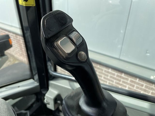 Schaeff TL100 (Yanmar V100)