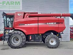 Case IH 8010 med 30 fods skærebord