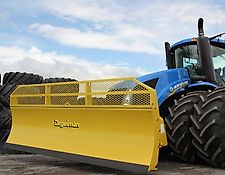 Degelman Dozer Blade 7900 zum New Holland T9 Degelman Dozer Blade 7900 zum New Holland T9