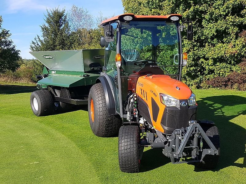 Kubota LX401 CAB TURF