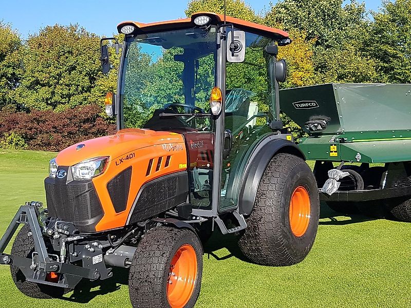 Kubota LX401 CAB TURF