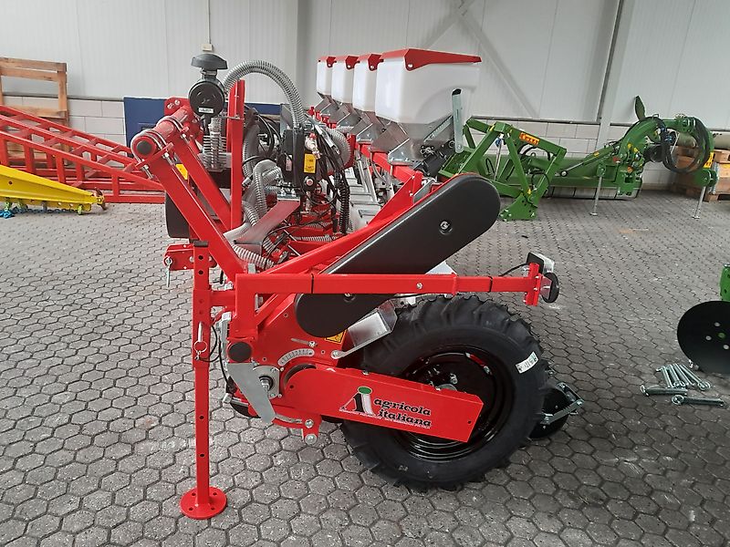 Agricola Italiana Groentezaaimachine