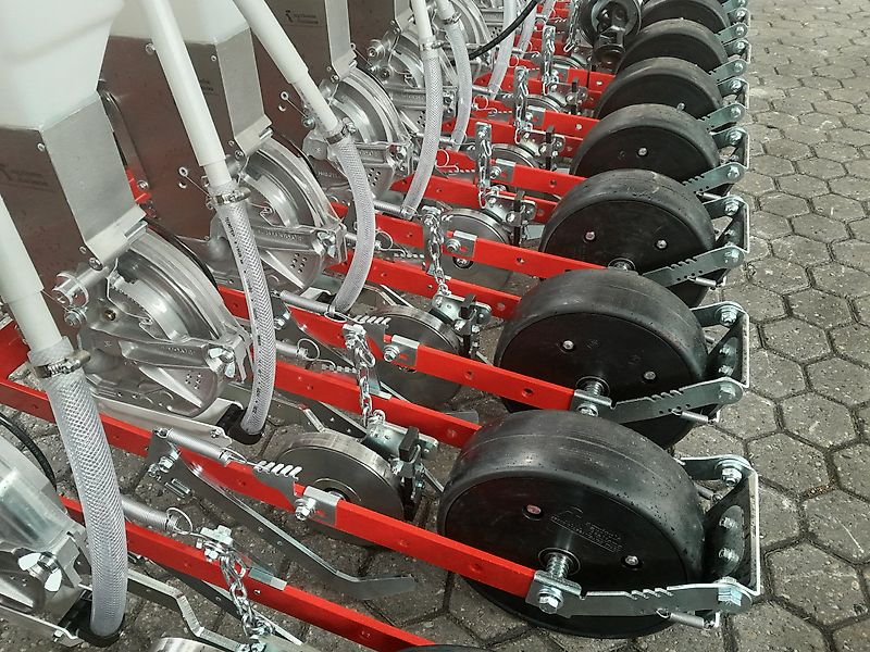 Agricola Italiana Groentezaaimachine