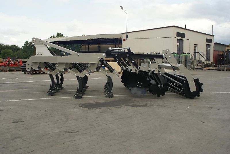 Rolex Flügelschargrubber / No-till cultivator / Dechaumeur à dents / Aratri stoppiatori / Культиватор No-till / Kultywator bezorkowy 3 m